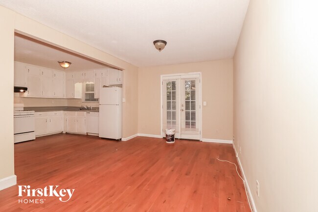 Building Photo - 960 Redan Trail