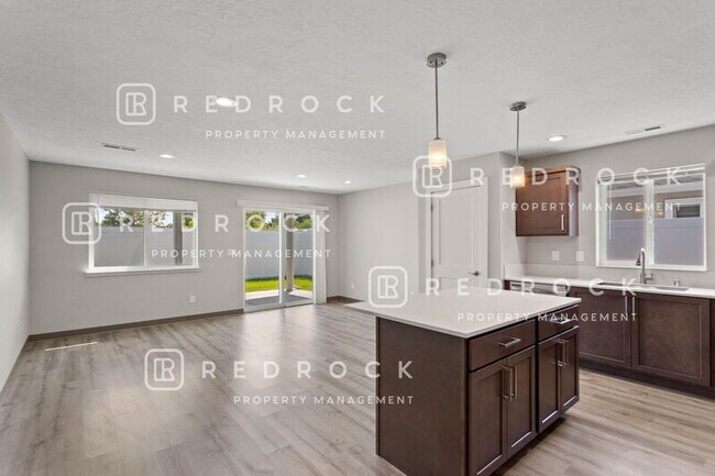 Foto del edificio - 712 1st St