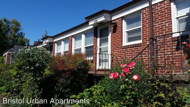 Building Photo - 336 SE 20th Ave