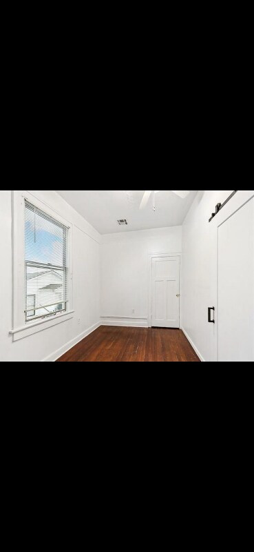 Foto del edificio - 3416 Milan St