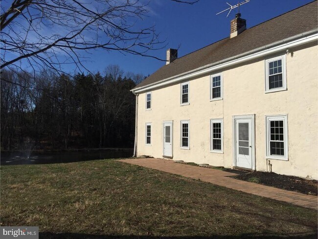 Foto del edificio - 4573 Smith Rd