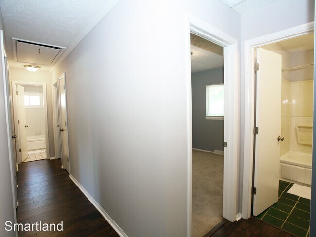 Building Photo - 4 br, 2 bath House - 1399 Ranchland Drive