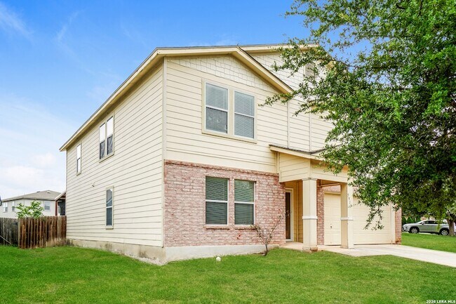 Building Photo - 5915 Iris Isle