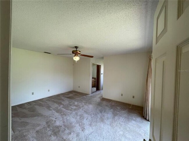 Foto del edificio - 8202 Saragoza Ct