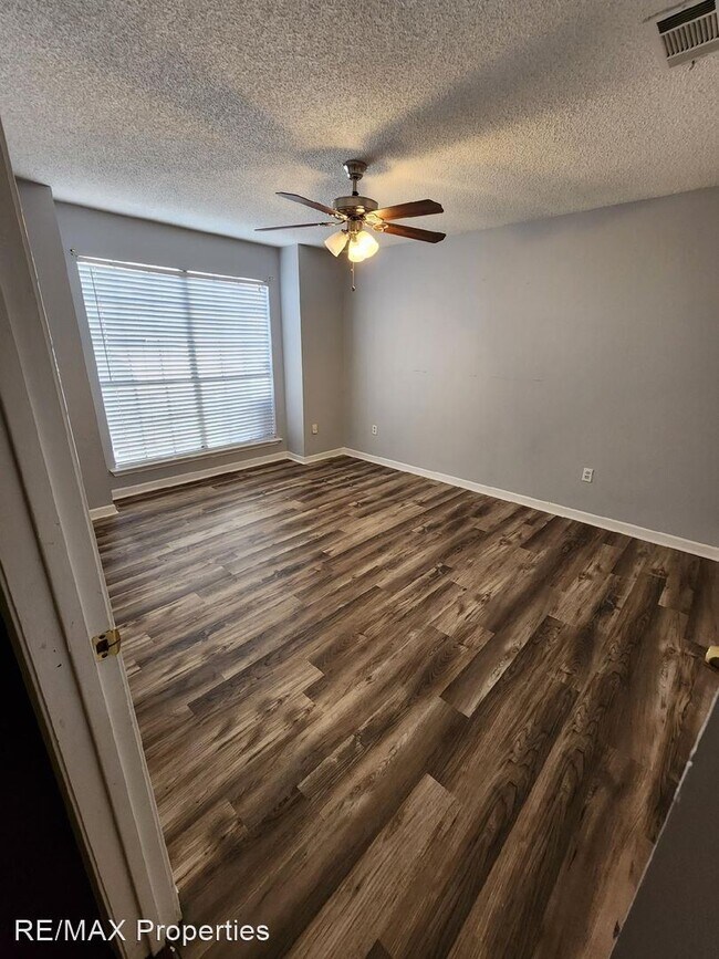Foto del edificio - 3 br, 2 bath House - 12433 Coursey Blvd