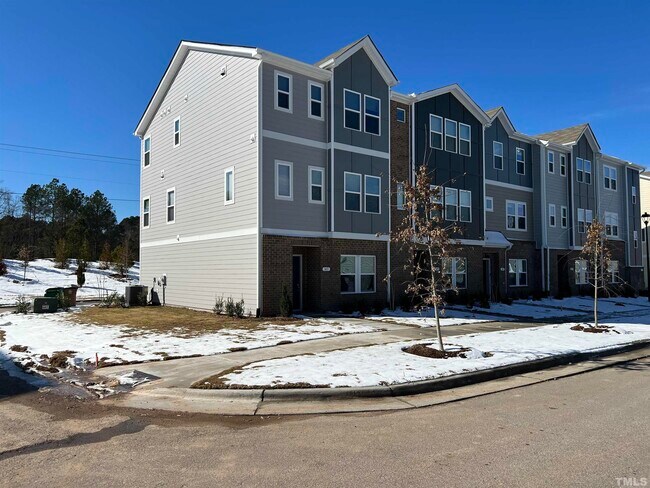 Building Photo - 1411 Kiln Ct