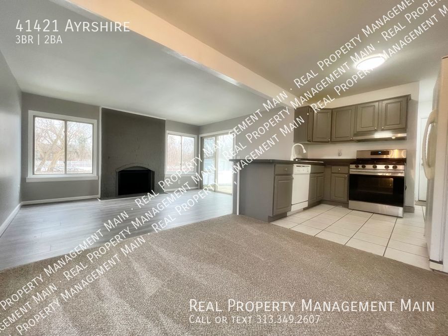 Primary Photo - 3 Bed 1.5 Bath on Ayrshire Drive