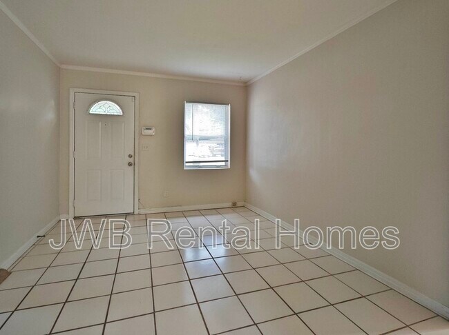 Foto del edificio - 1292 Peacefield Dr