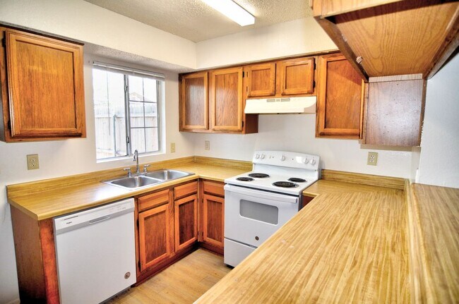 Building Photo - 9419 Olde Towne Row