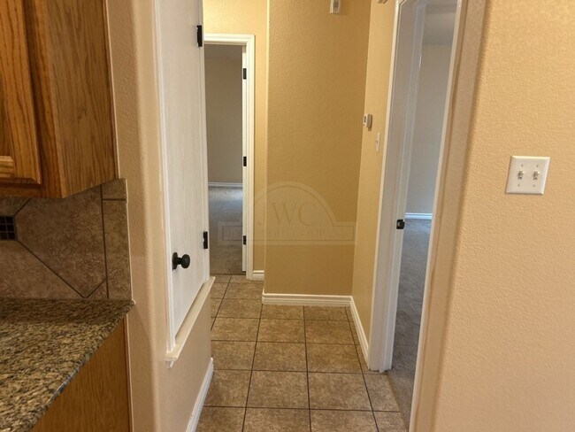 Foto del edificio - 4905 Autumn Valley Dr