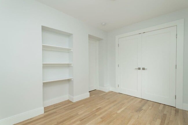 Photo - Brighton 3 Bed – Heat & Hot Water Included – Modern Kitchen – 9/1 Apartment