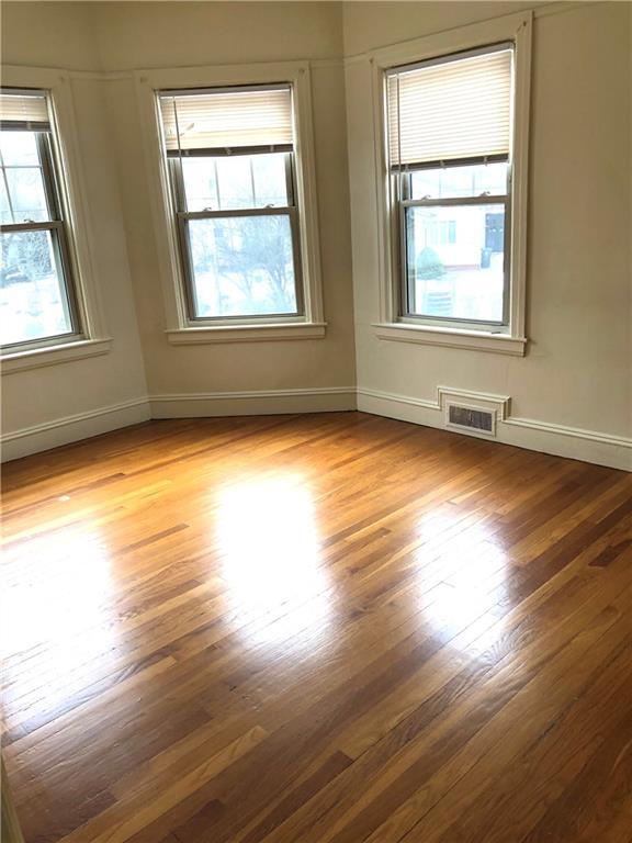 Foto del edificio - 185 Bluff Ave