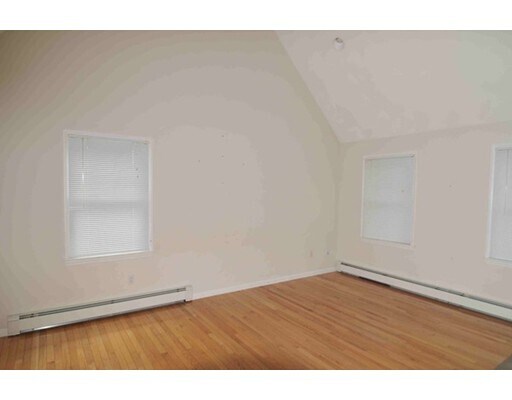 Foto del edificio - 33 Berkshire Rd