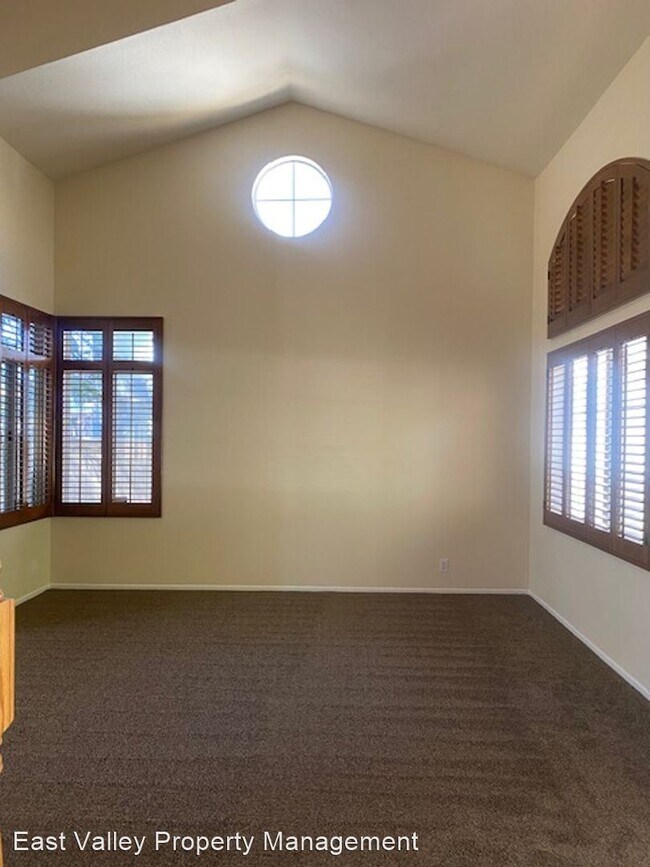 Building Photo - 4 br, 3 bath House - 10169 Caribou Circle