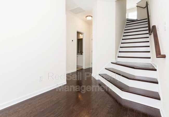 Foto del edificio - 1428 Independence Blvd