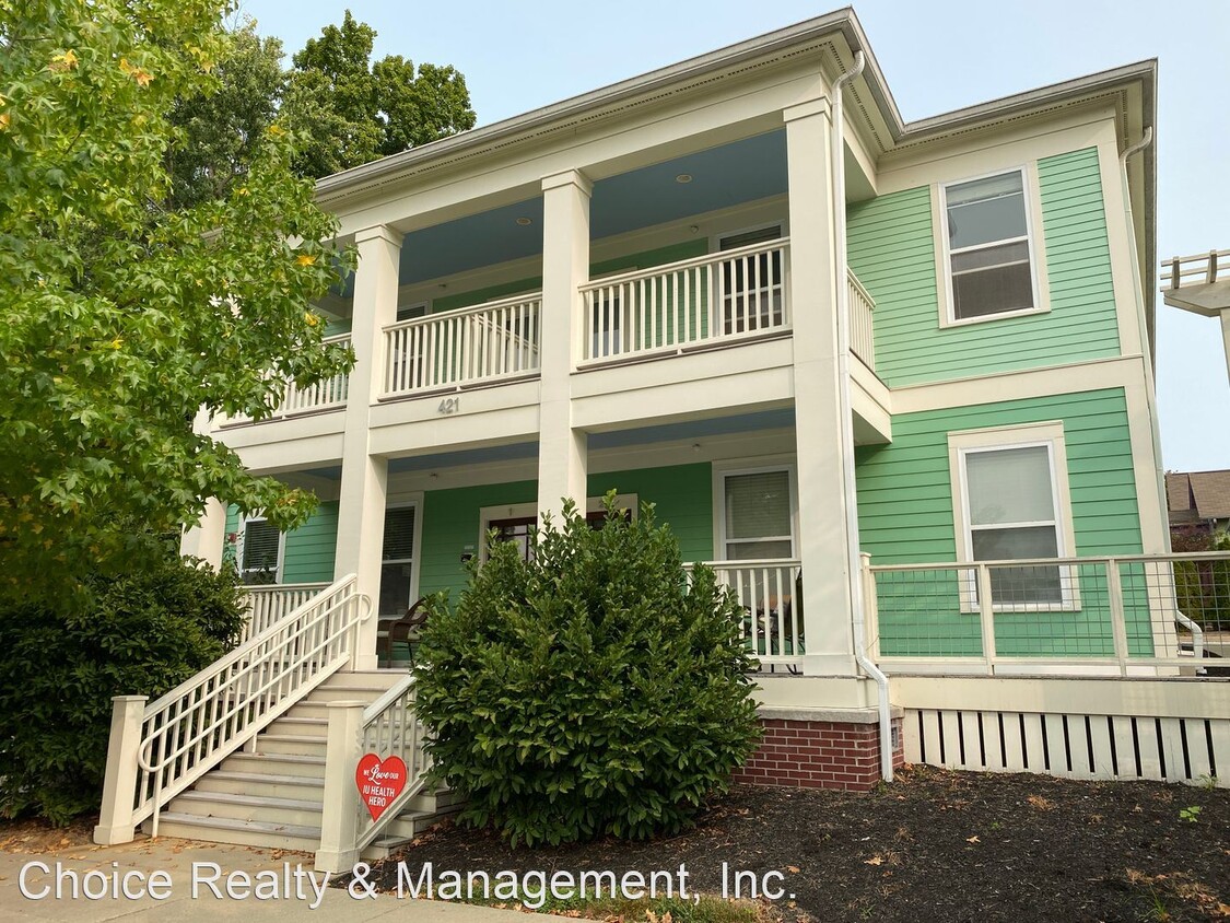 Primary Photo - 2 br, 2 bath Apartment - 421 E. Hillside D...