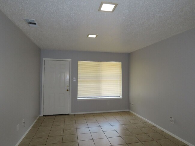 Foto del edificio - Whitehouse ISD - 2 Bedroom, 1 Bath Duplex