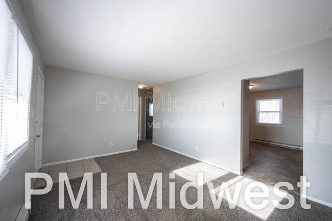 Foto del edificio - 2950 W U.S. 52