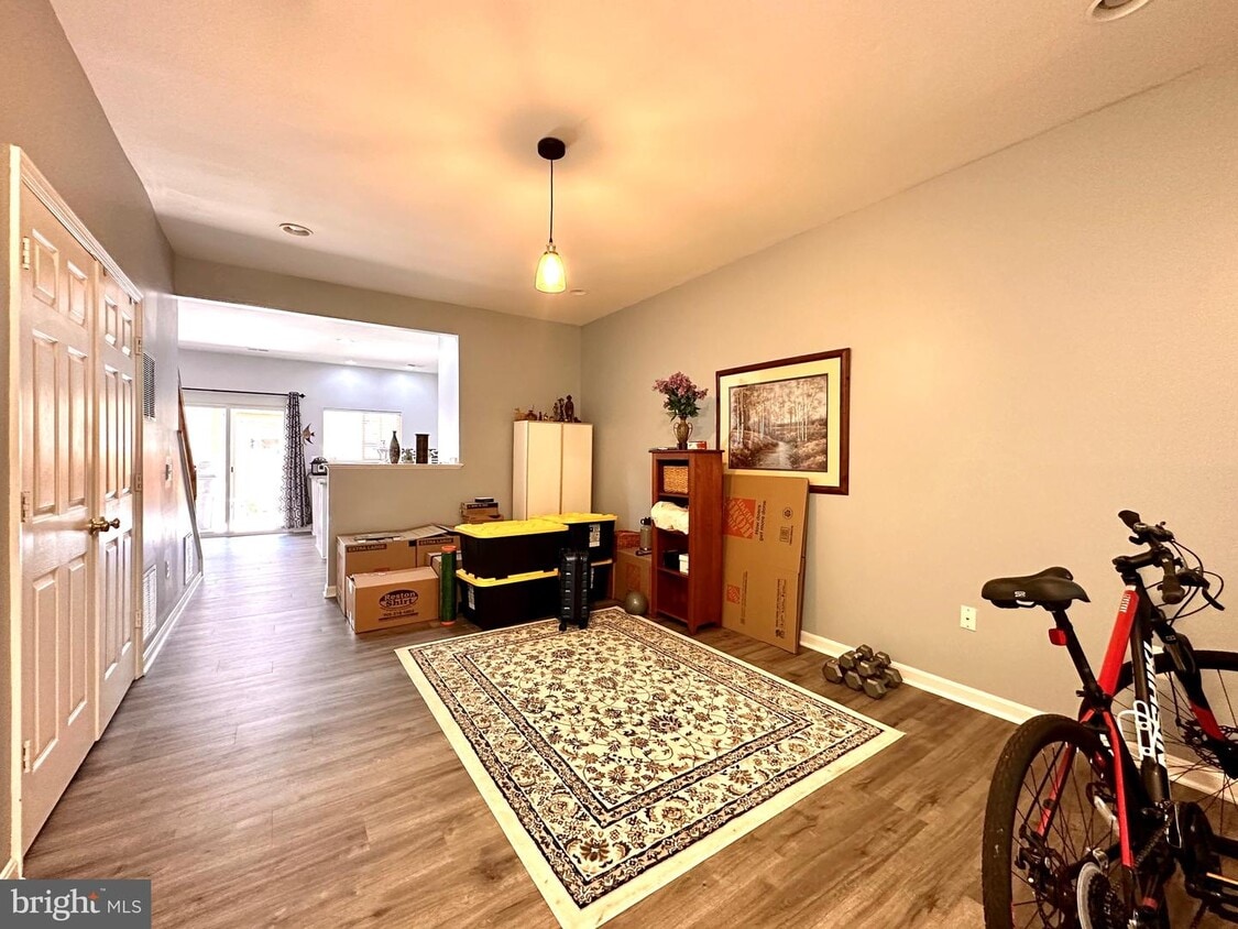 2416 Dew Meadow Ct, Herndon, VA 20171 Townhome Rentals in Herndon VA