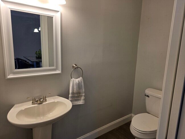 Foto del edificio - 17 Callaway Dr