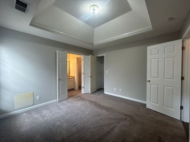 Building Photo - 552 Buck Creek Ln