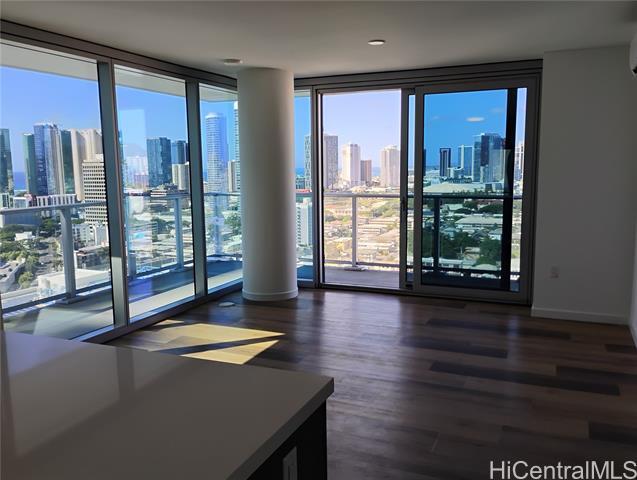 Foto del edificio - 1515 Liona St