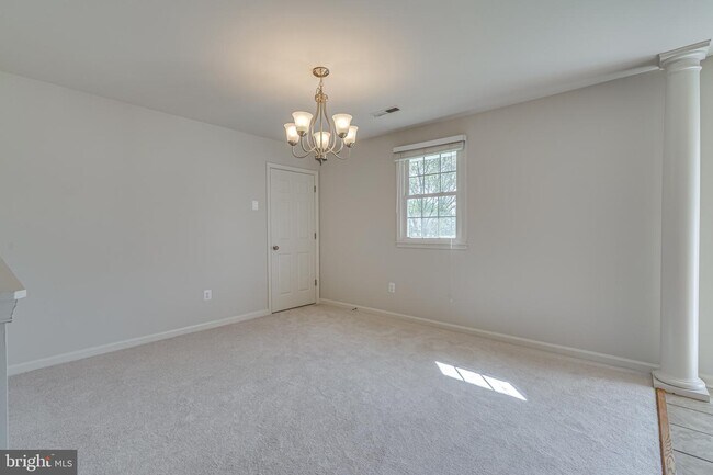 Foto del edificio - 1420 Knight Ave