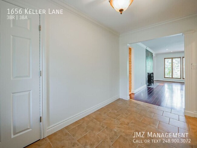 Foto del edificio - 1656 Keller Ln