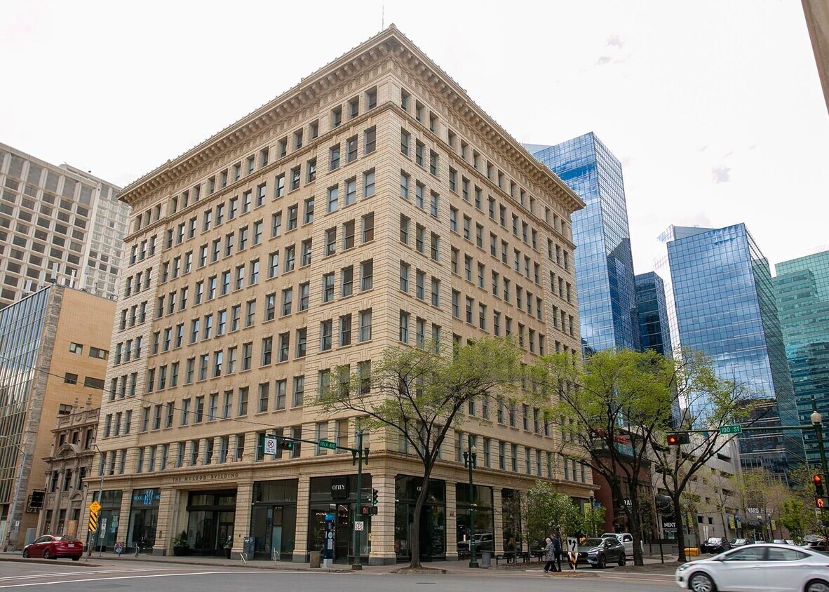 Photo principale - 406-10134 100 St NW