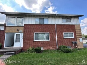 Building Photo - 21706 E 11 Mile Rd