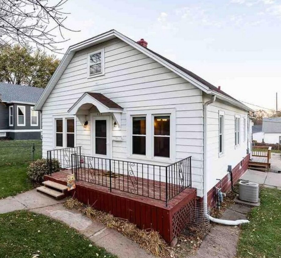 406 Woolworth Ave, Omaha, NE 68108 House Rental in Omaha, NE