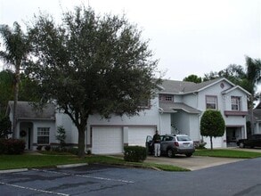 Building Photo - 6327 Green Oaks Cir