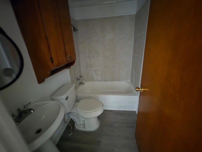 Foto del edificio - 360 Cooper Rd