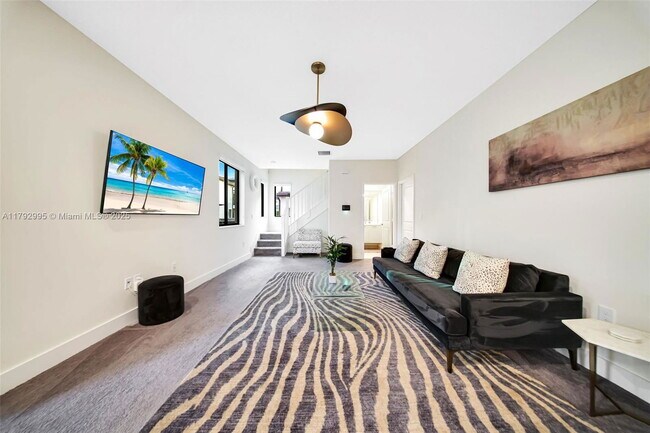 Foto del edificio - 4707 NW 83rd St