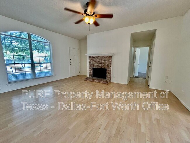 Foto del edificio - 824 Blue Ridge Dr
