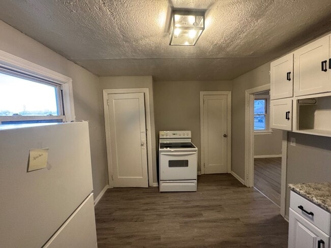 Foto del edificio - 117 W 30th St