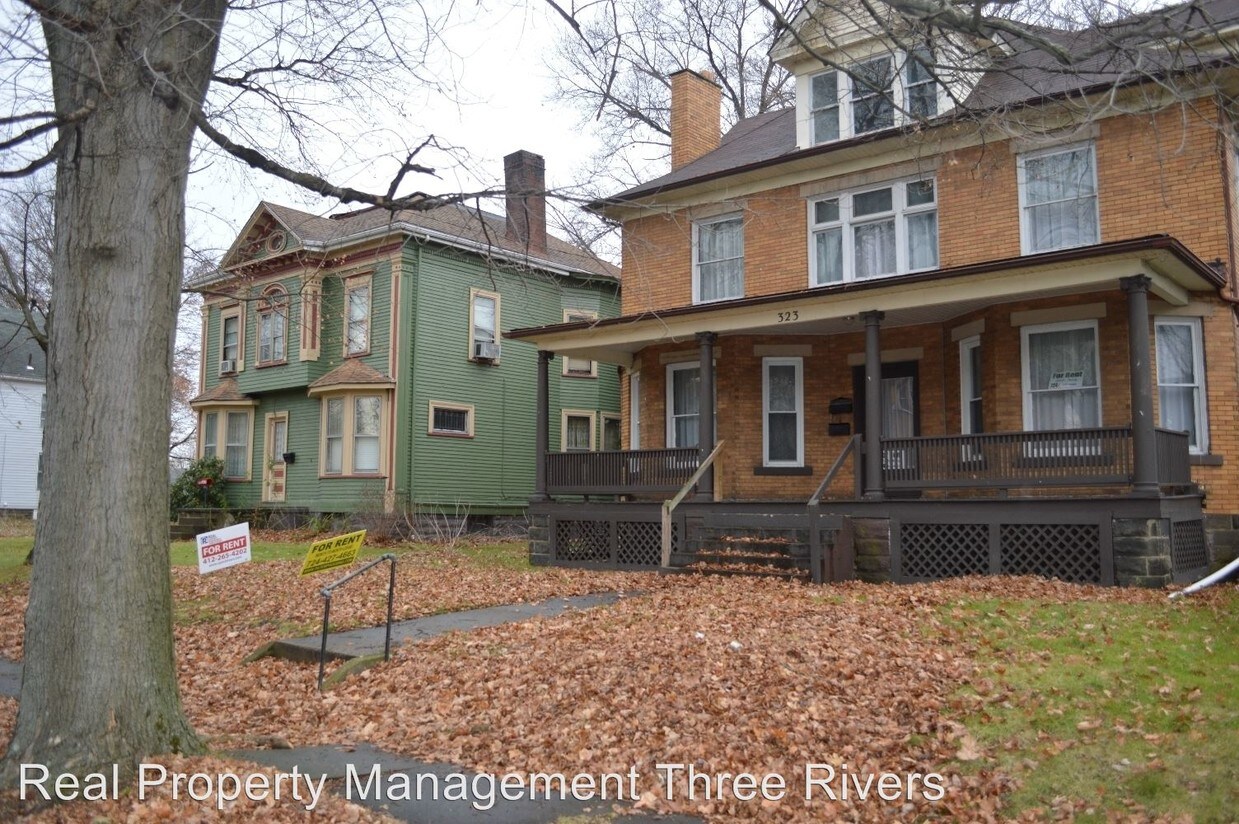 Foto principal - 323 E Wallace Ave