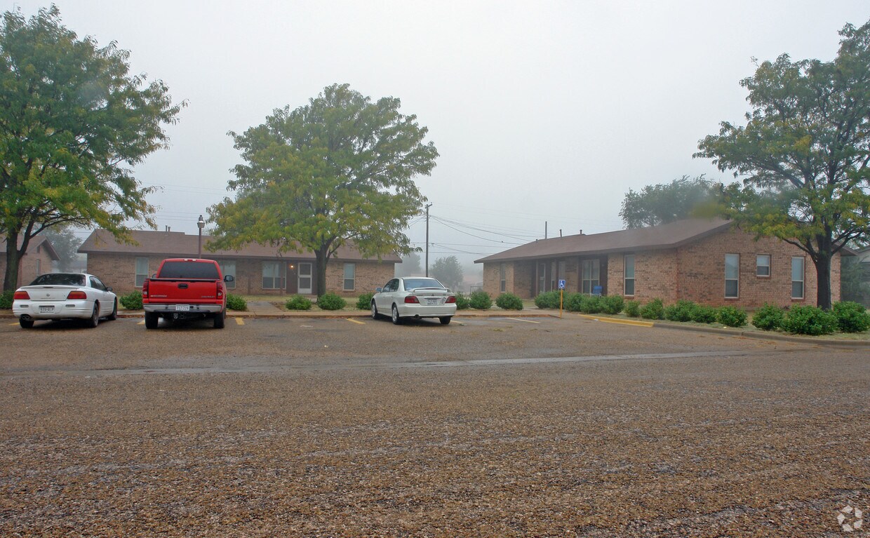Building Photo - 610 S Emerald Ave