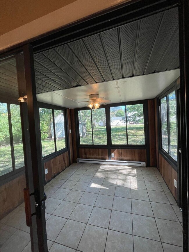 Foto del edificio - 5770 Lake Superior Dr