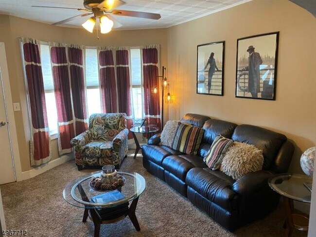 Foto del edificio - 263 Firth St