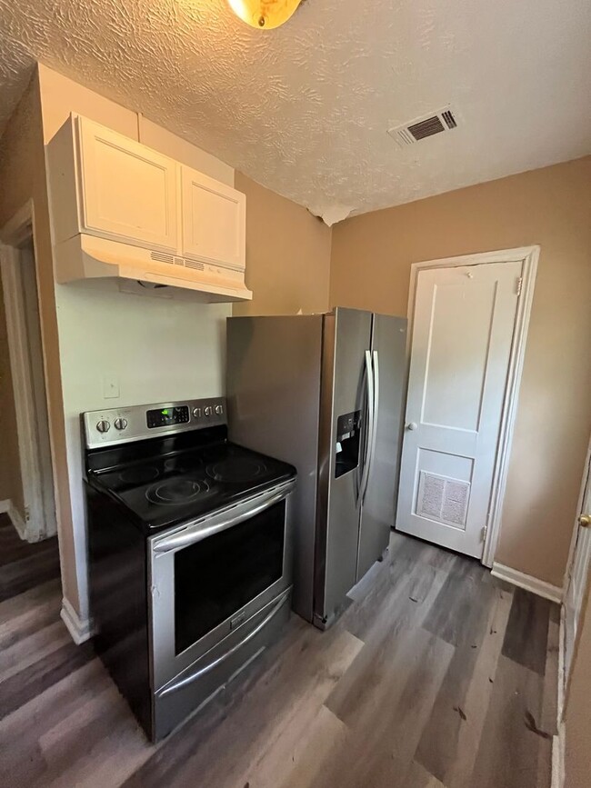 Building Photo - 39 Muscogee Dr