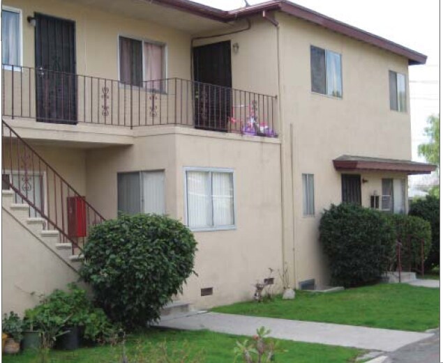 Building Photo - 5914-5920 Willowcrest Ave