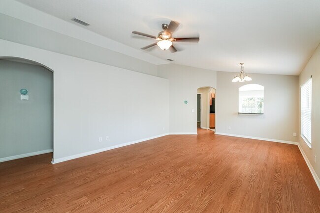 Building Photo - 15738 Greyrock Dr