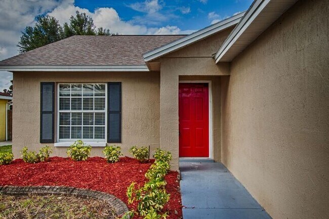 Building Photo - 6553 Shepherd Oaks St