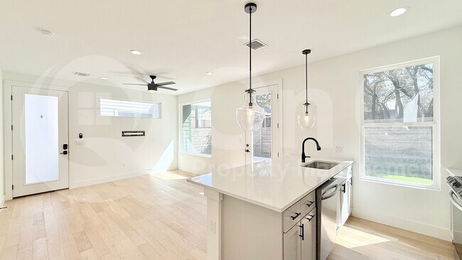 Building Photo - 3417 Elija St
