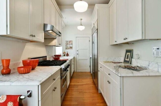 Foto del edificio - 54 Pleasant St