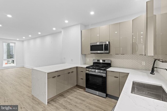 Foto del edificio - 2139 Sears St
