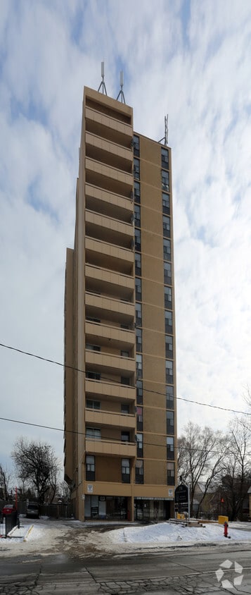 Building Photo - 150 Sanford