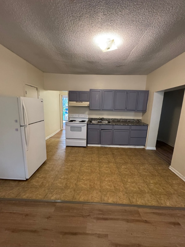 Foto del edificio - 460 N Lincoln St