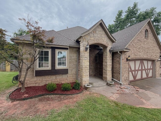 Building Photo - Lots of Space + Storage! Storm Shelter! Be...